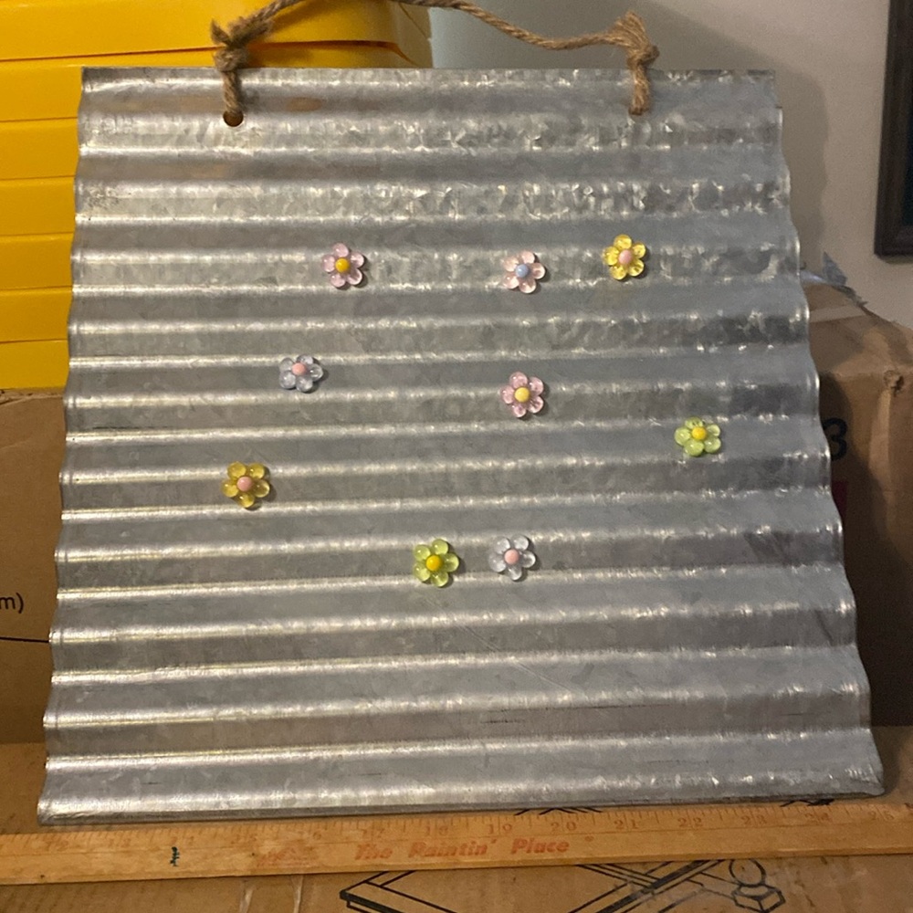 Magnetic photograph board